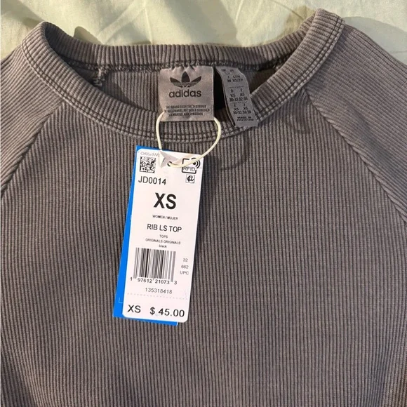 Adidas Grey ribbed Long Sleeve Crop tshirt - Picture 9 of 9